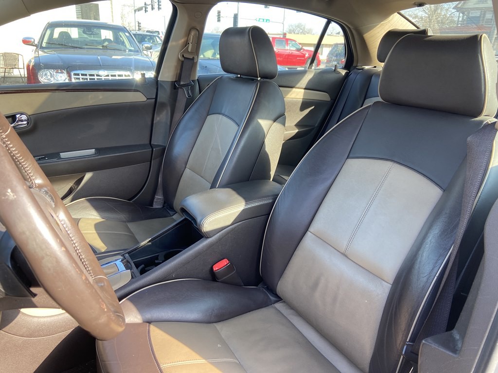 2009 Chevrolet Malibu Image 10
