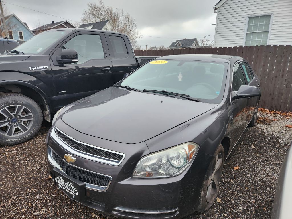 2011 Chevrolet Malibu Image 2