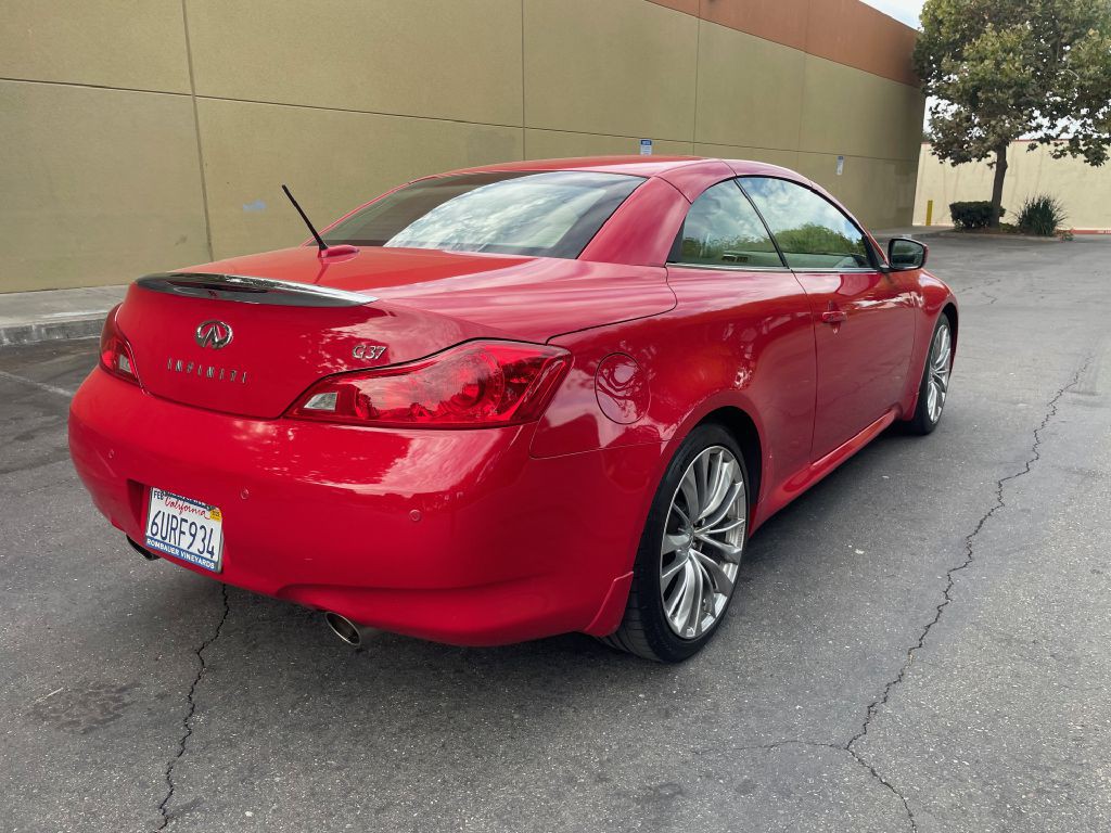 2012 INFINITI G37 Image 4