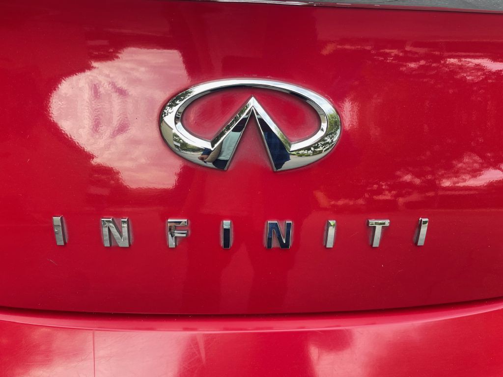 2012 INFINITI G37 Image 10