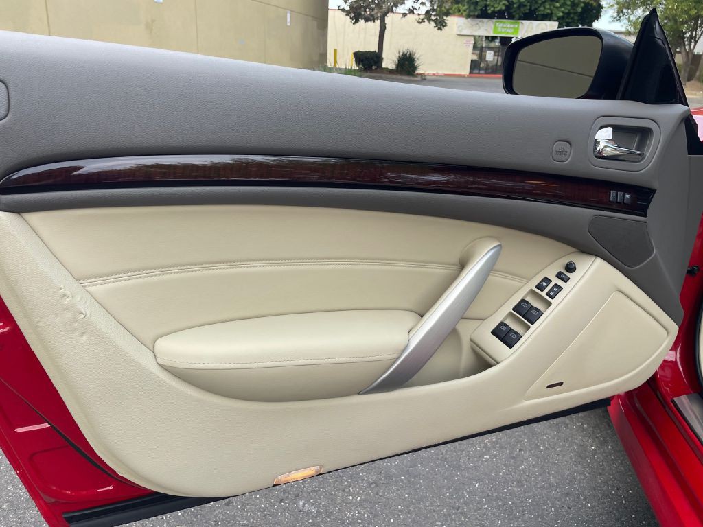 2012 INFINITI G37 Image 16