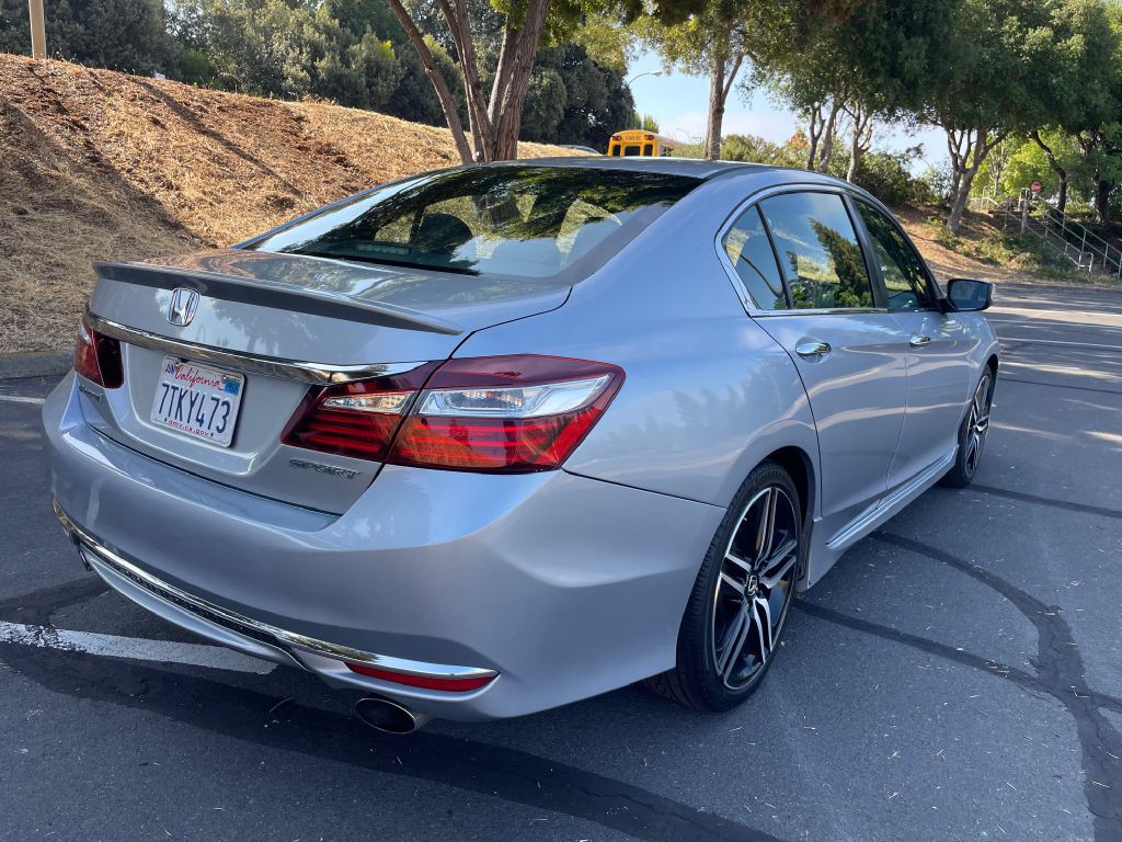 2016 Honda Accord Image 4