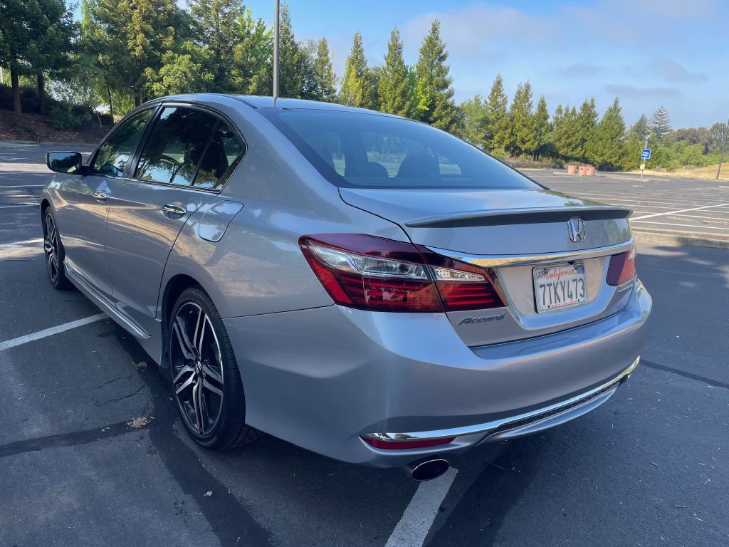 2016 Honda Accord Image 6