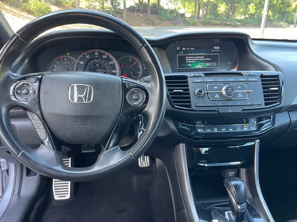 2016 Honda Accord Image 9