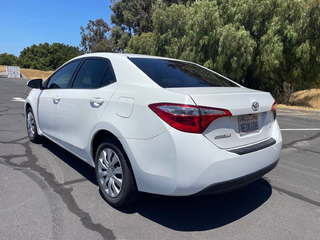 2015 Toyota Corolla Image 6
