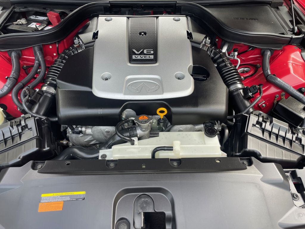 2012 INFINITI G37 Image 11