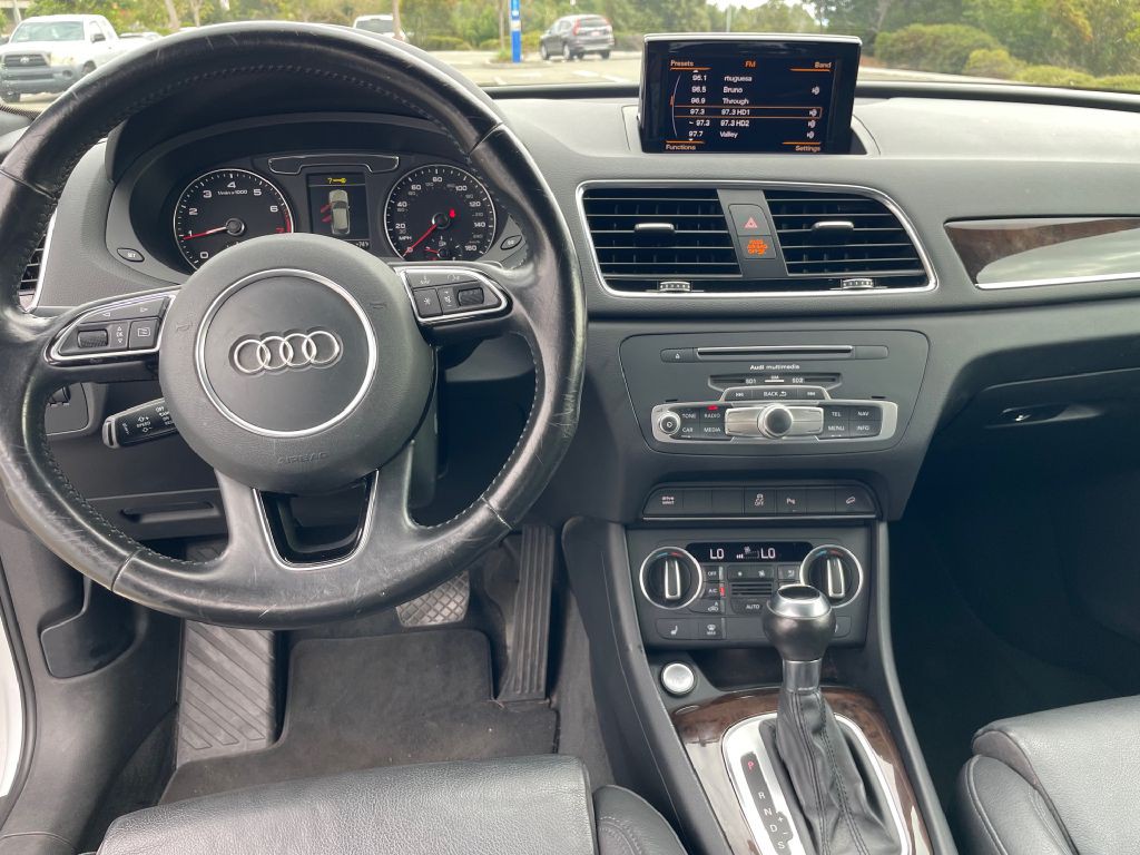2016 Audi Q3 Image 9