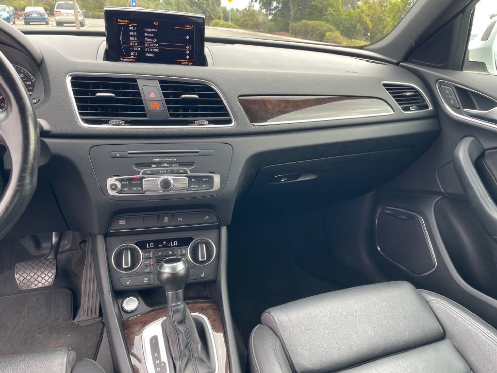 2016 Audi Q3 Image 10