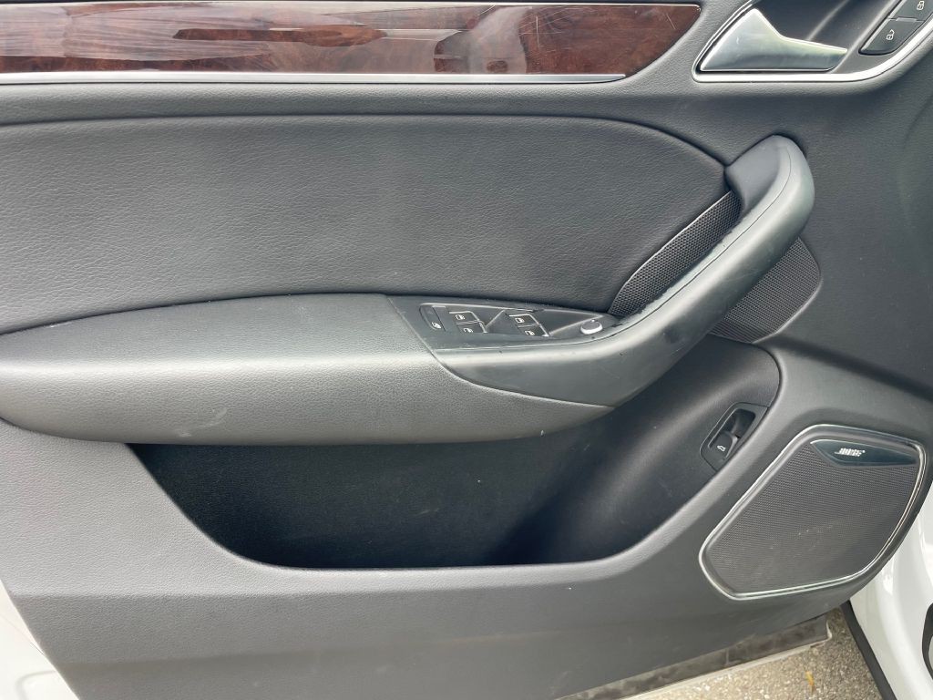 2016 Audi Q3 Image 11