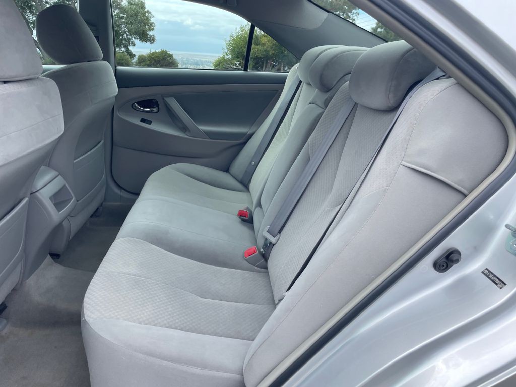 2009 Toyota Camry Image 8