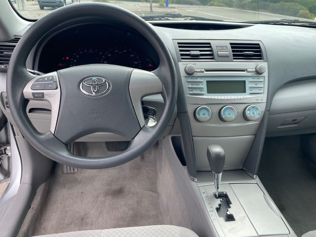 2009 Toyota Camry Image 9