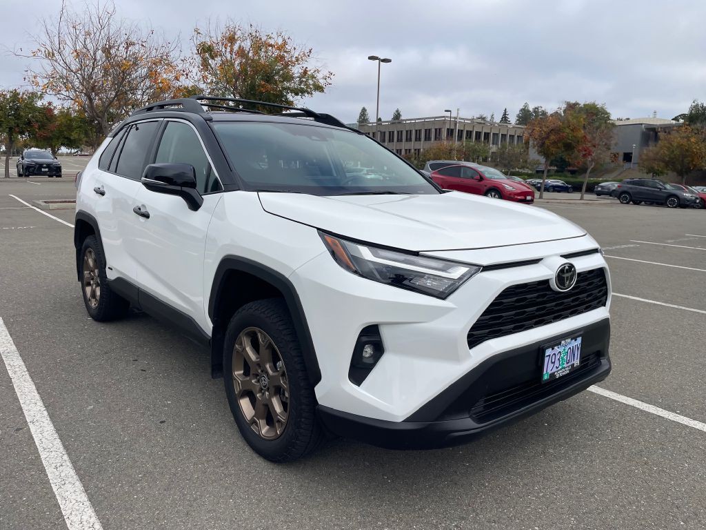 2025 Toyota Rav4 Image 3