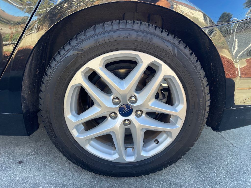 2016 Ford Fusion Image 14