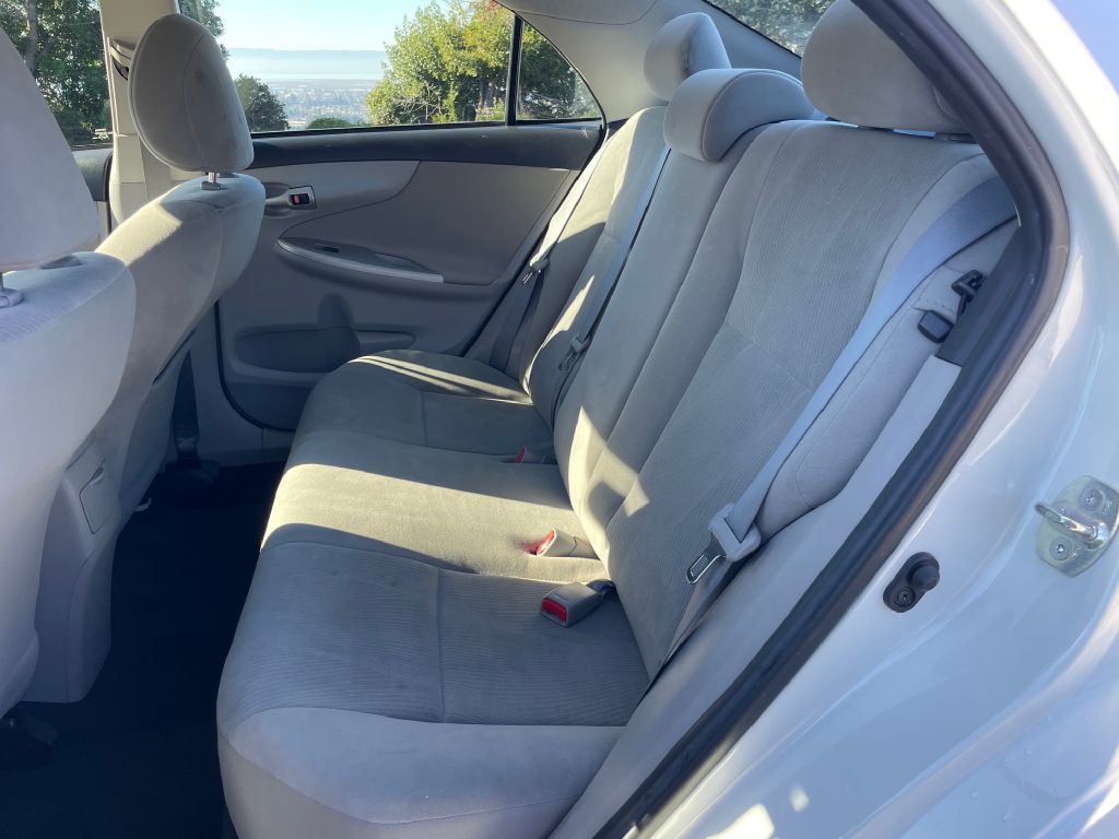 2012 Toyota Corolla Image 8