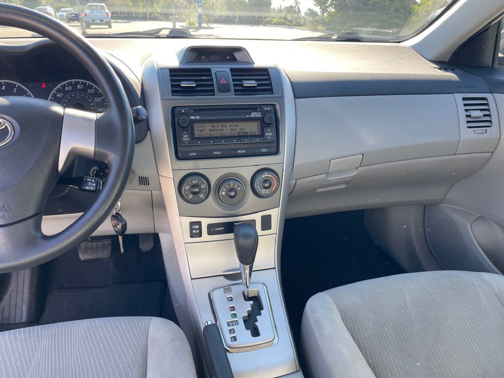 2012 Toyota Corolla Image 10