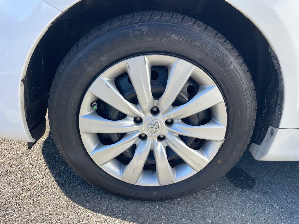 2012 Toyota Corolla Image 14