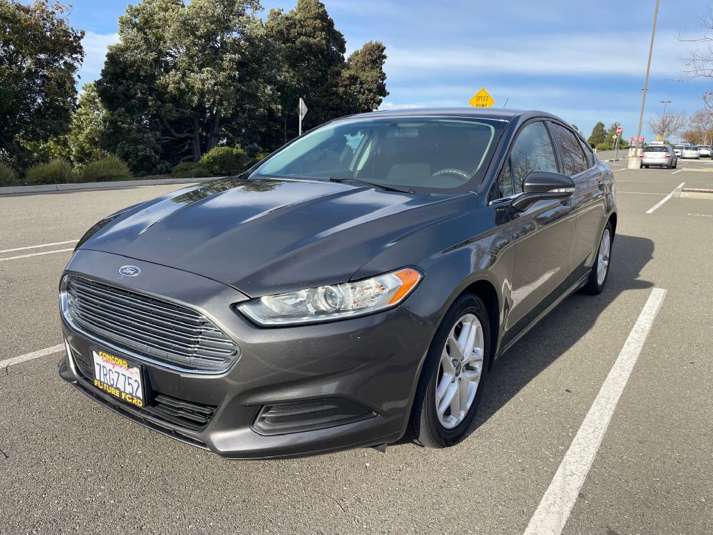 2016 Ford Fusion Image 1