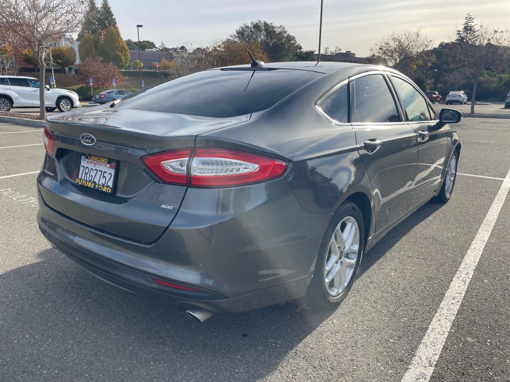 2016 Ford Fusion Image 4