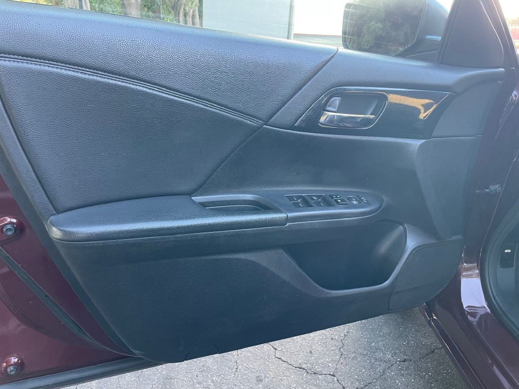 2014 Honda Accord Image 11