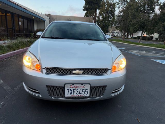 2015 Chevrolet Impala Image 2