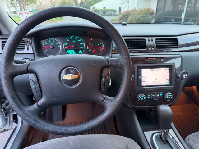 2015 Chevrolet Impala Image 9