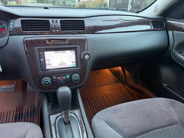 2015 Chevrolet Impala Image 10