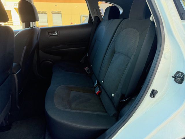 2014 Nissan Rogue Image 8