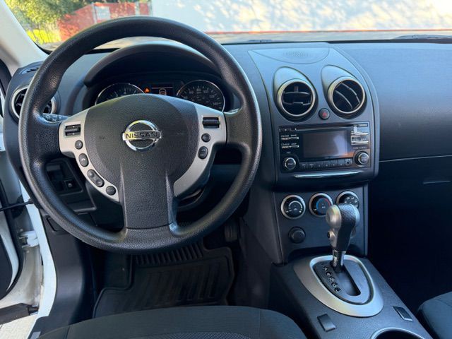 2014 Nissan Rogue Image 9