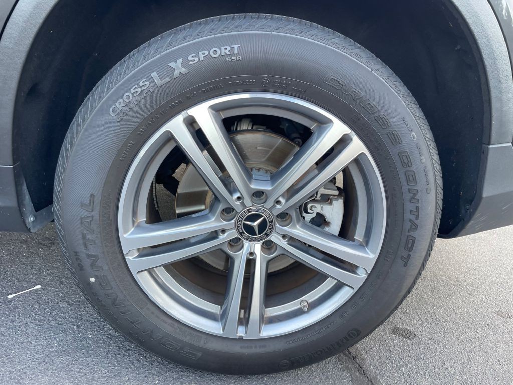 2021 Mercedes-Benz GLC-Class Image 13