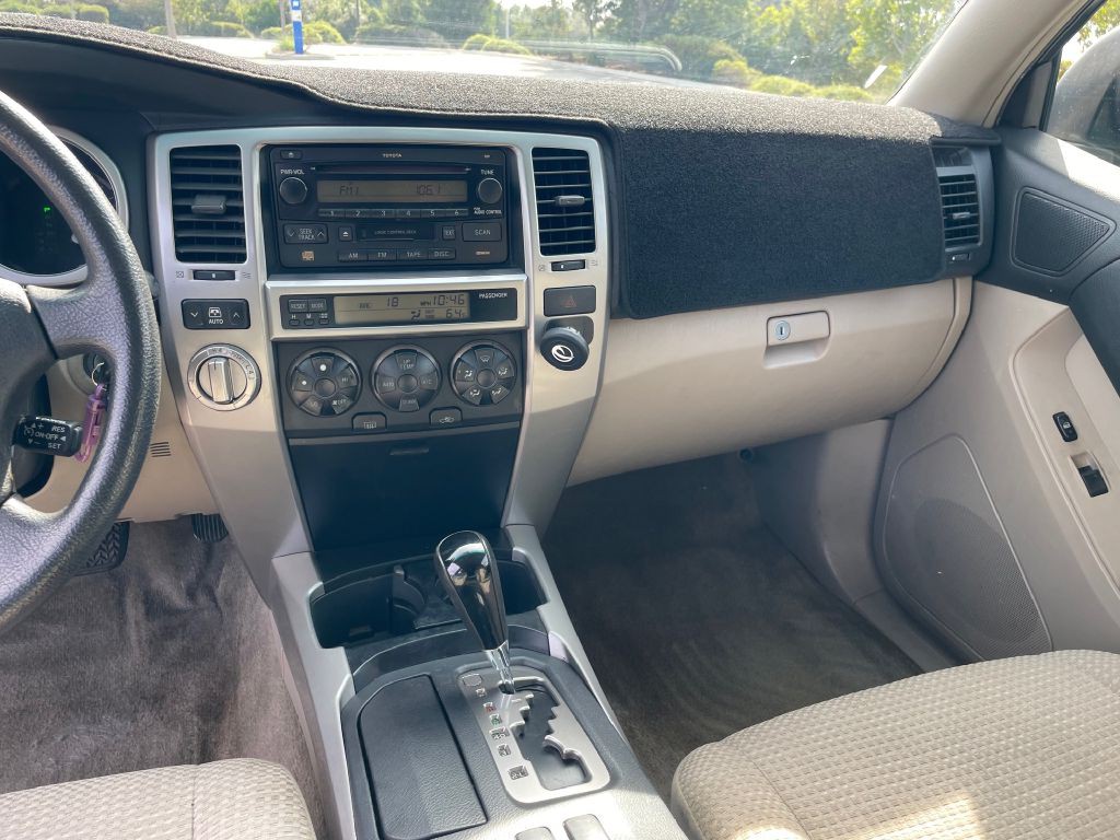 2003 Toyota 4Runner Image 10