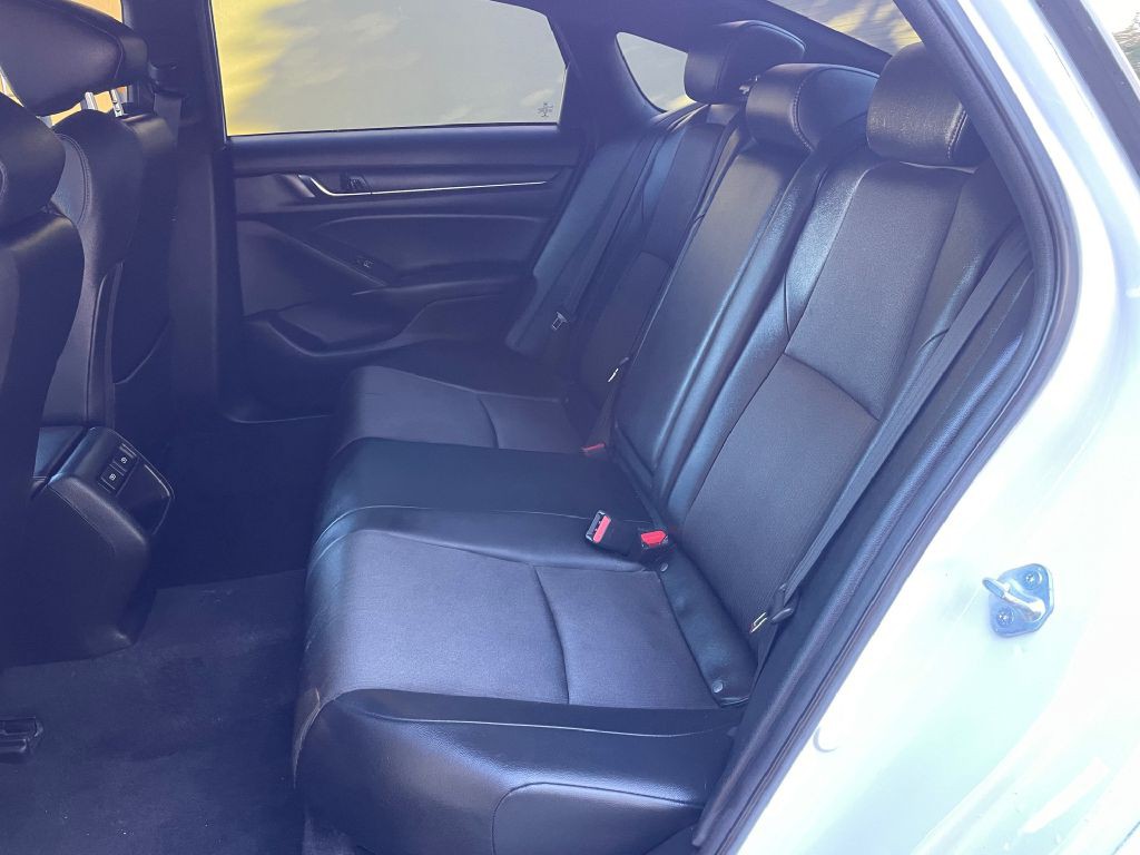 2021 Honda Accord Image 8