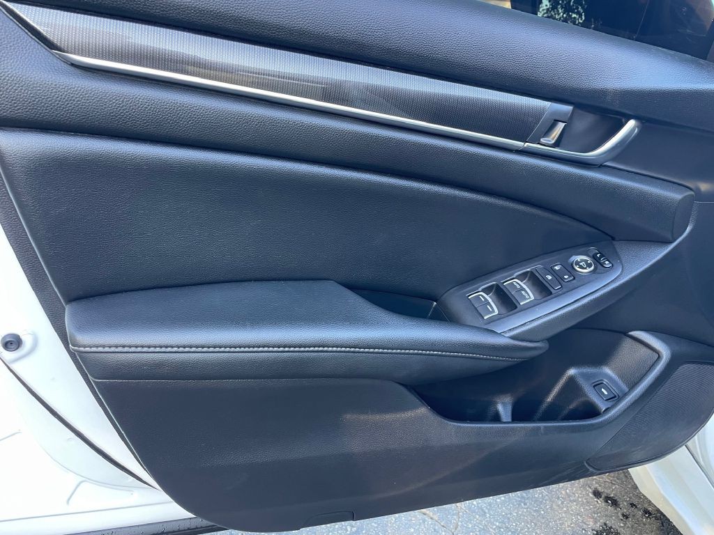 2021 Honda Accord Image 11