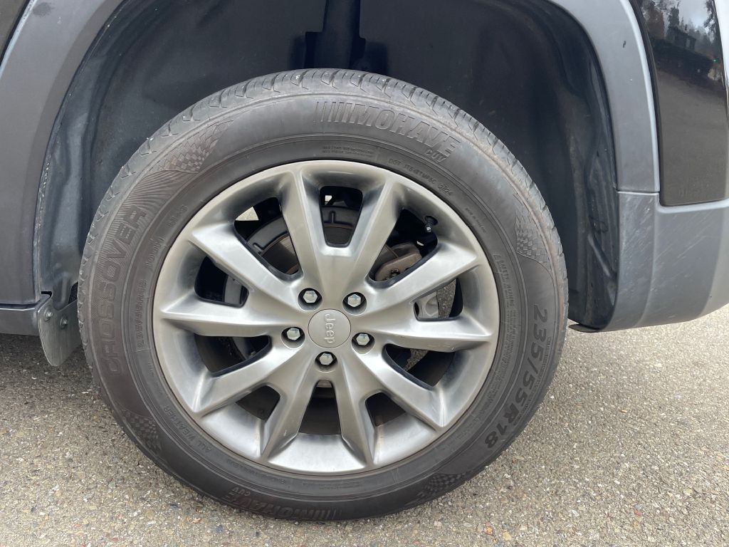 2018 Jeep Cherokee Image 15