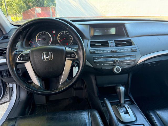 2009 Honda Accord Image 9