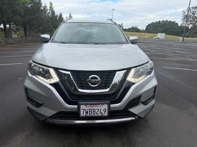 2017 Nissan Rogue Image 2