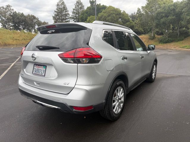 2017 Nissan Rogue Image 4