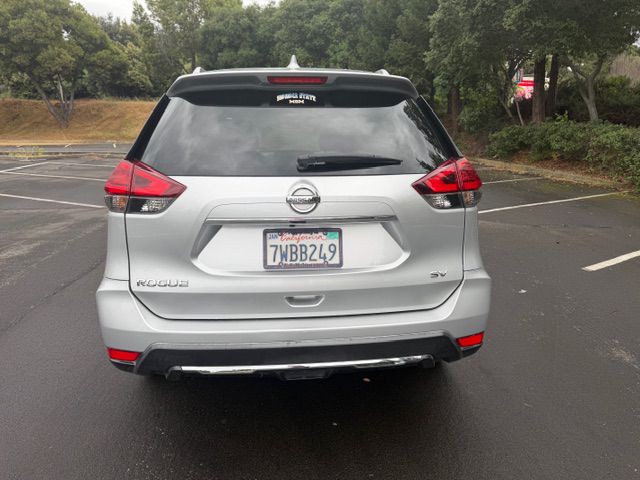 2017 Nissan Rogue Image 5
