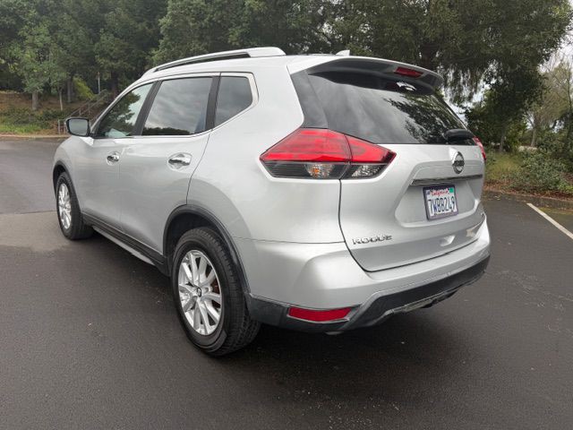 2017 Nissan Rogue Image 6