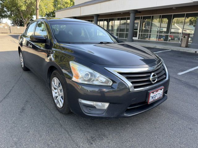 2014 Nissan Altima Image 3