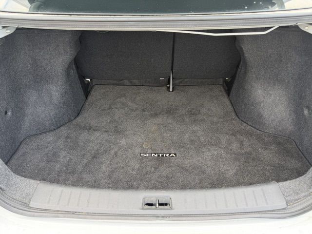 2019 Nissan Sentra Image 13