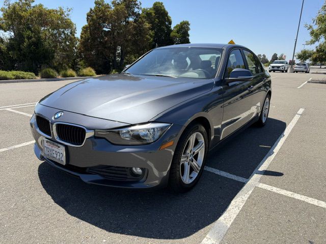 2013 BMW 3 Series Image 1