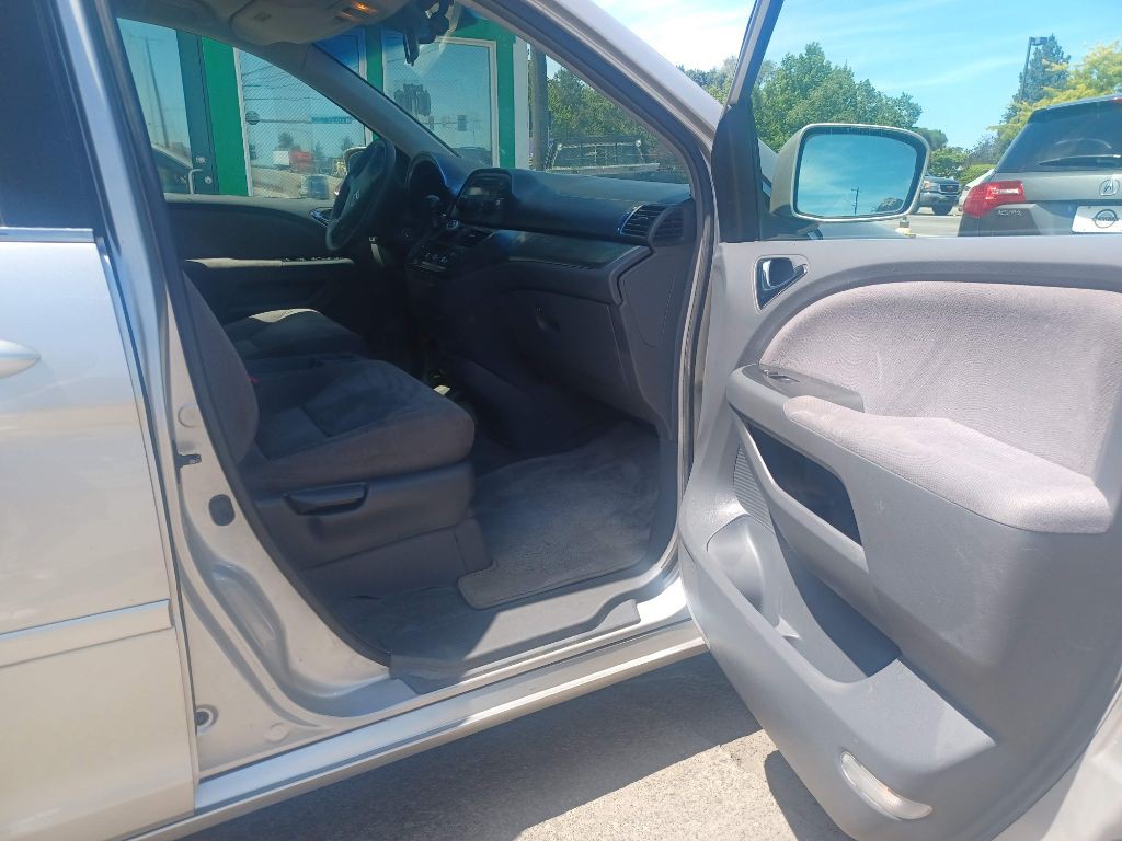 2005 Honda Odyssey Image 18