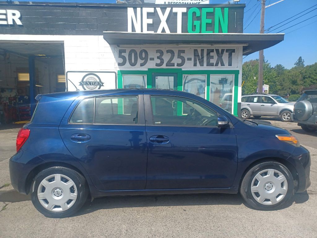 2013 Scion xD Image 3