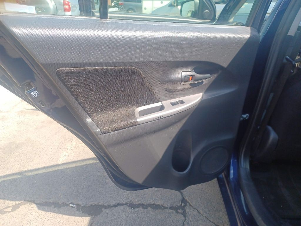 2013 Scion xD Image 14