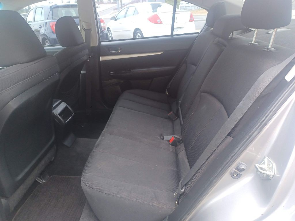 2011 Subaru Legacy Image 11