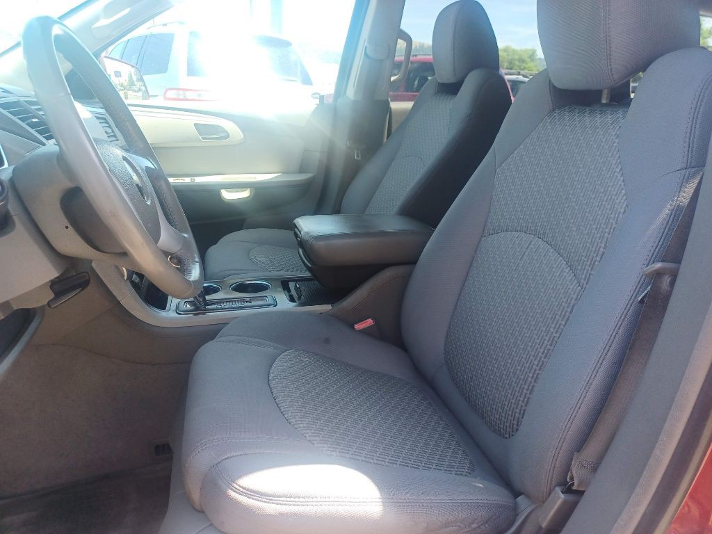 2010 Chevrolet Traverse Image 9