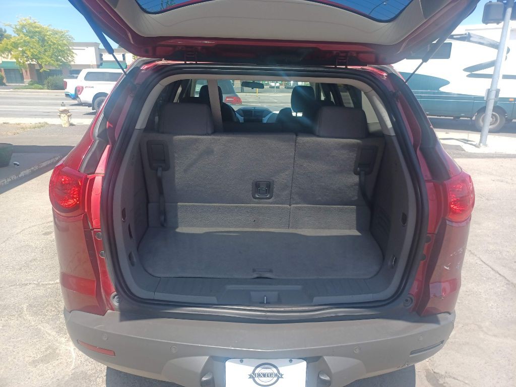 2010 Chevrolet Traverse Image 16