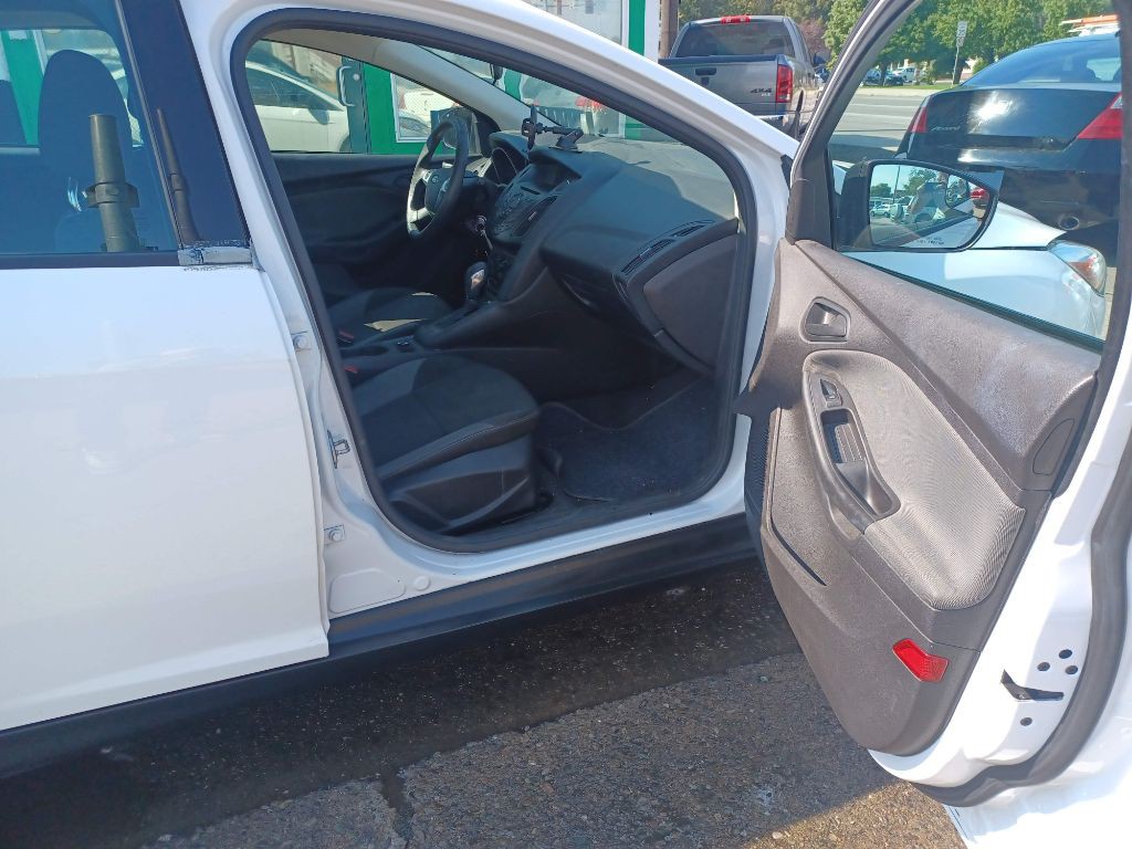 2014 Ford Focus Image 15