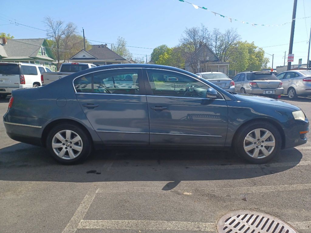 2007 Volkswagen Passat Image 6