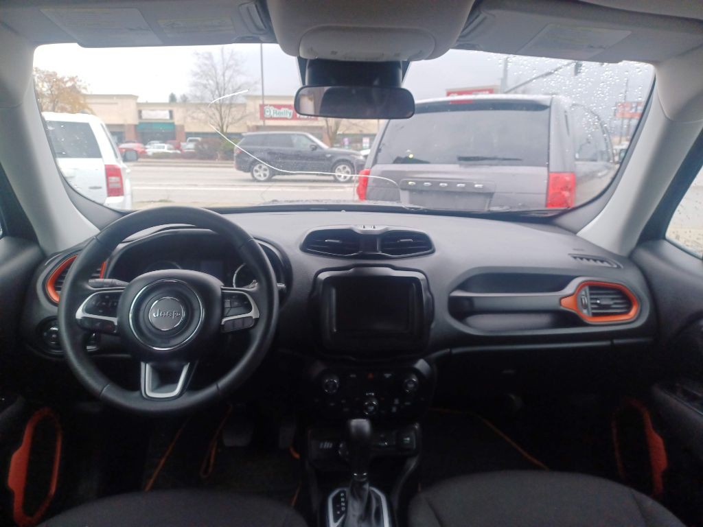 2018 Jeep Renegade Image 14